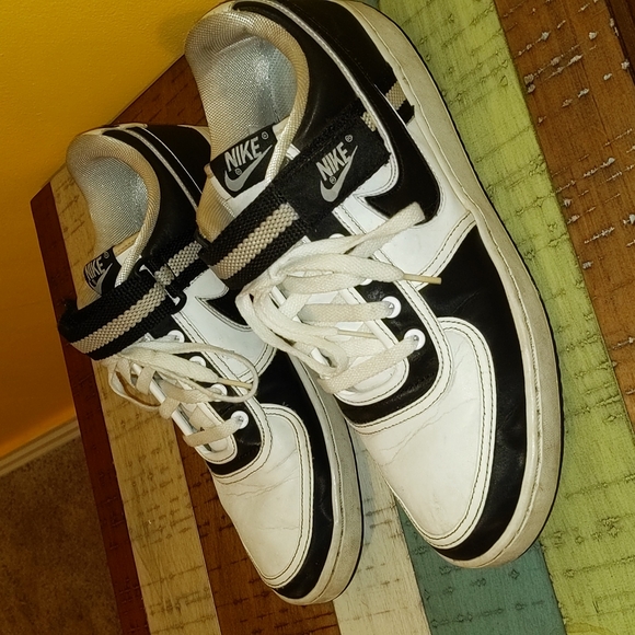2011 Nike Vandal Low Top White/Black Men's Shoe Size 12 - Picture 3 of 5